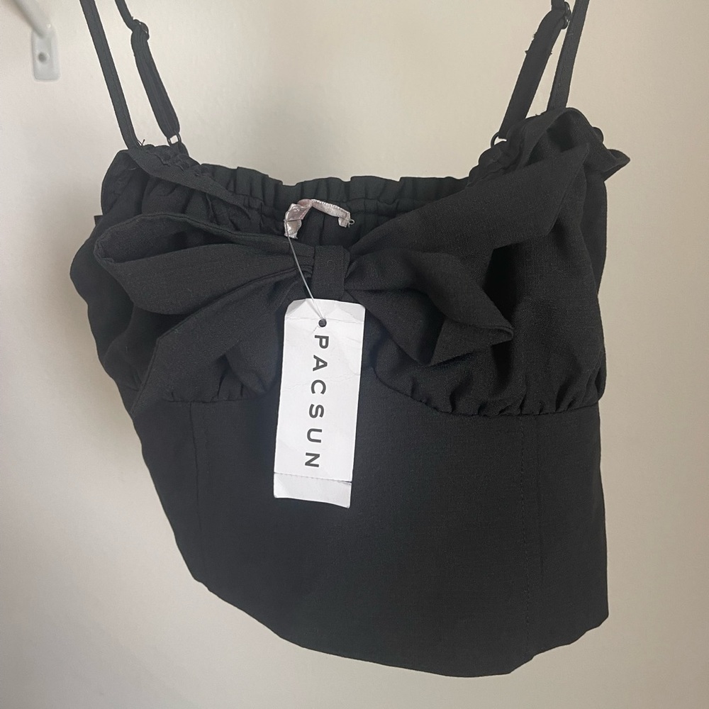 NEW Pacsun black crop top